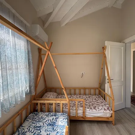 The Blue Mansion - Charming Family In Вилла Кешме
